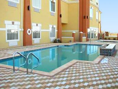 Super 8 By Wyndham Hidalgo/Mcallen Area المظهر الخارجي الصورة